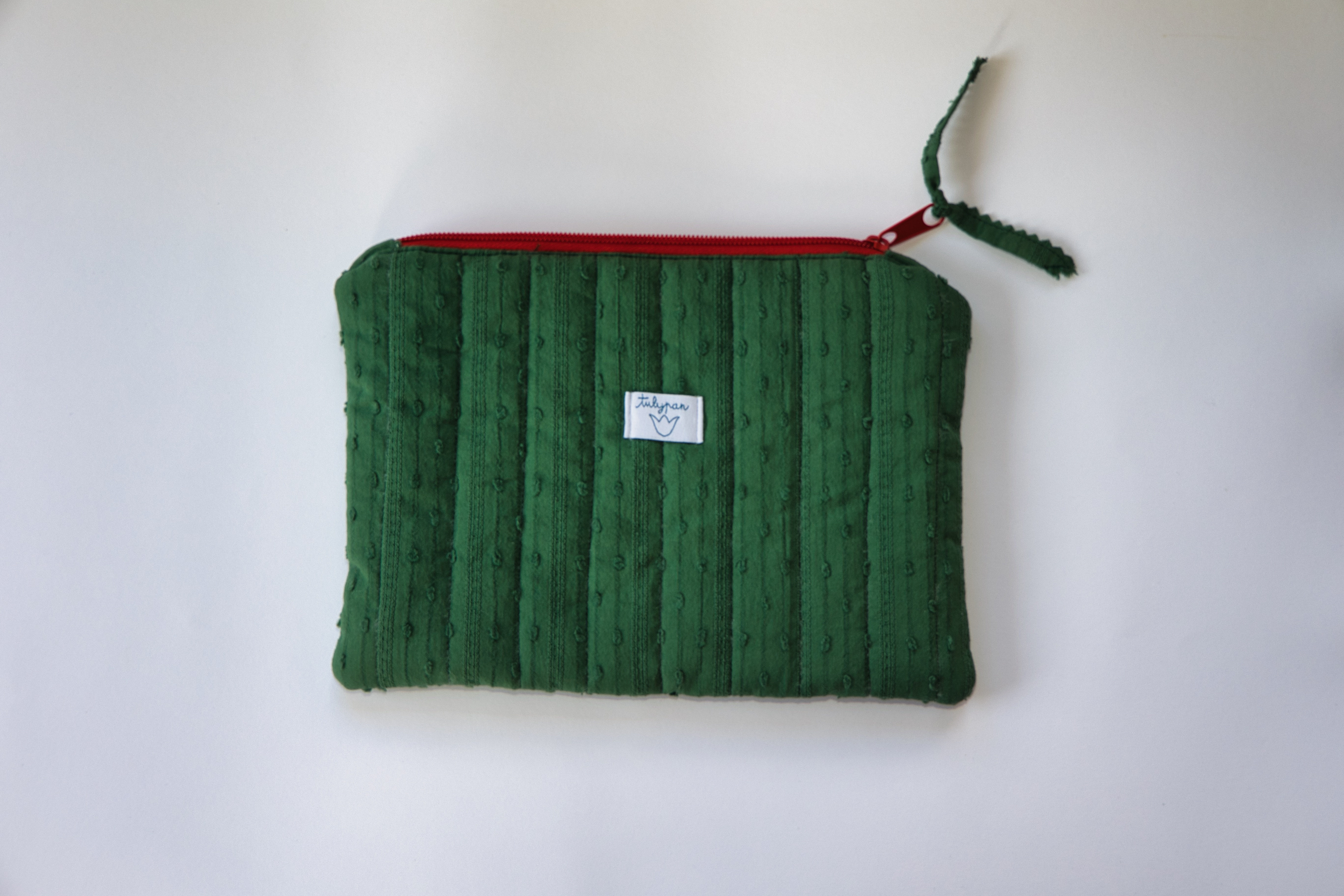 Flat toiletry bag green